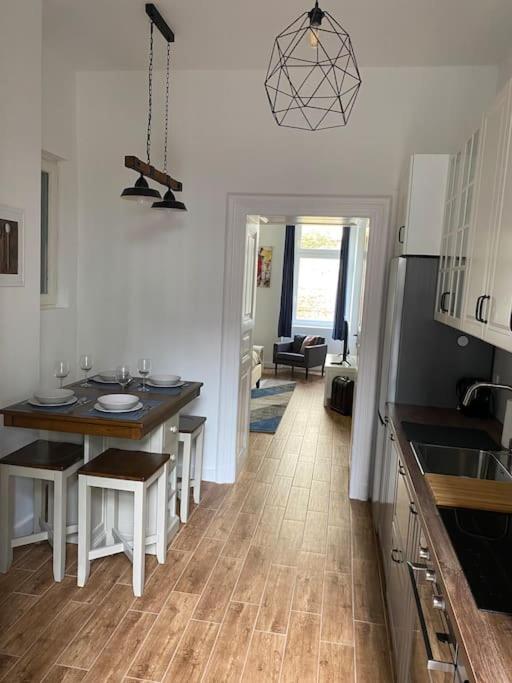 Lejlighed Raday Street, Spacious, Modern